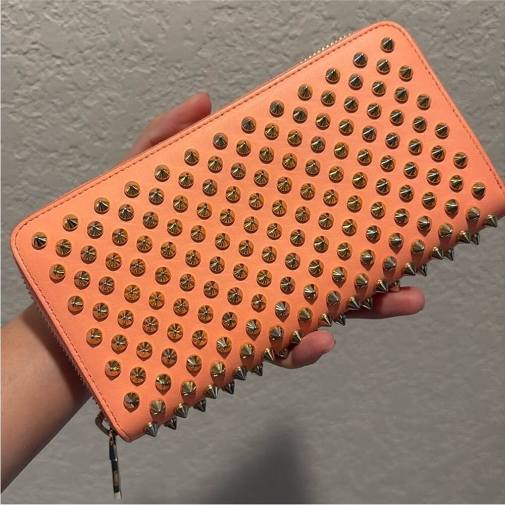 Christian Louboutin PANETTONE WALLET CALF SPIKES FLAMINGO/GOLD